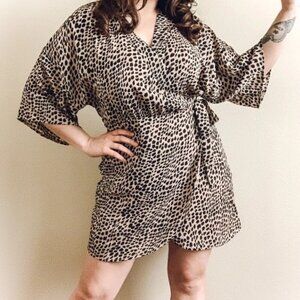 Sadie & Sage Hot Nights Wrap Dress Leopard Print Kimono Robe Small - Wild Chic